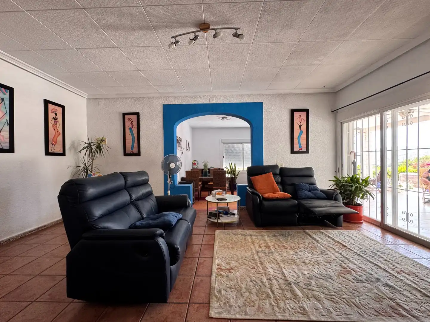 Sala d'estar de Finca rústica en venda en Aspe amb Jardí privat, Terrassa i Piscina