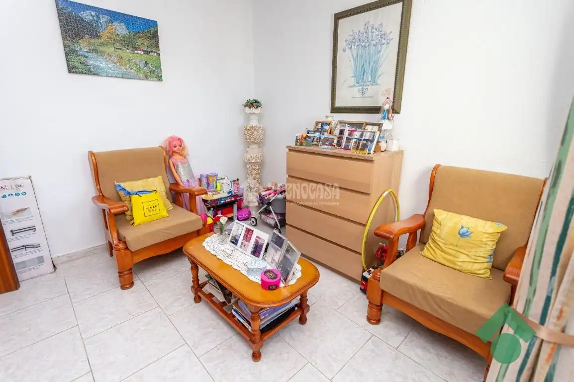 Wohnzimmer von Wohnung zum Verkauf in Algeciras mit Terrasse