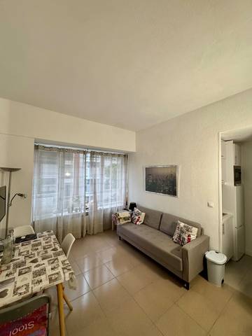 Apartamento en Alquiler en Calle de Galileo en Arapiles
