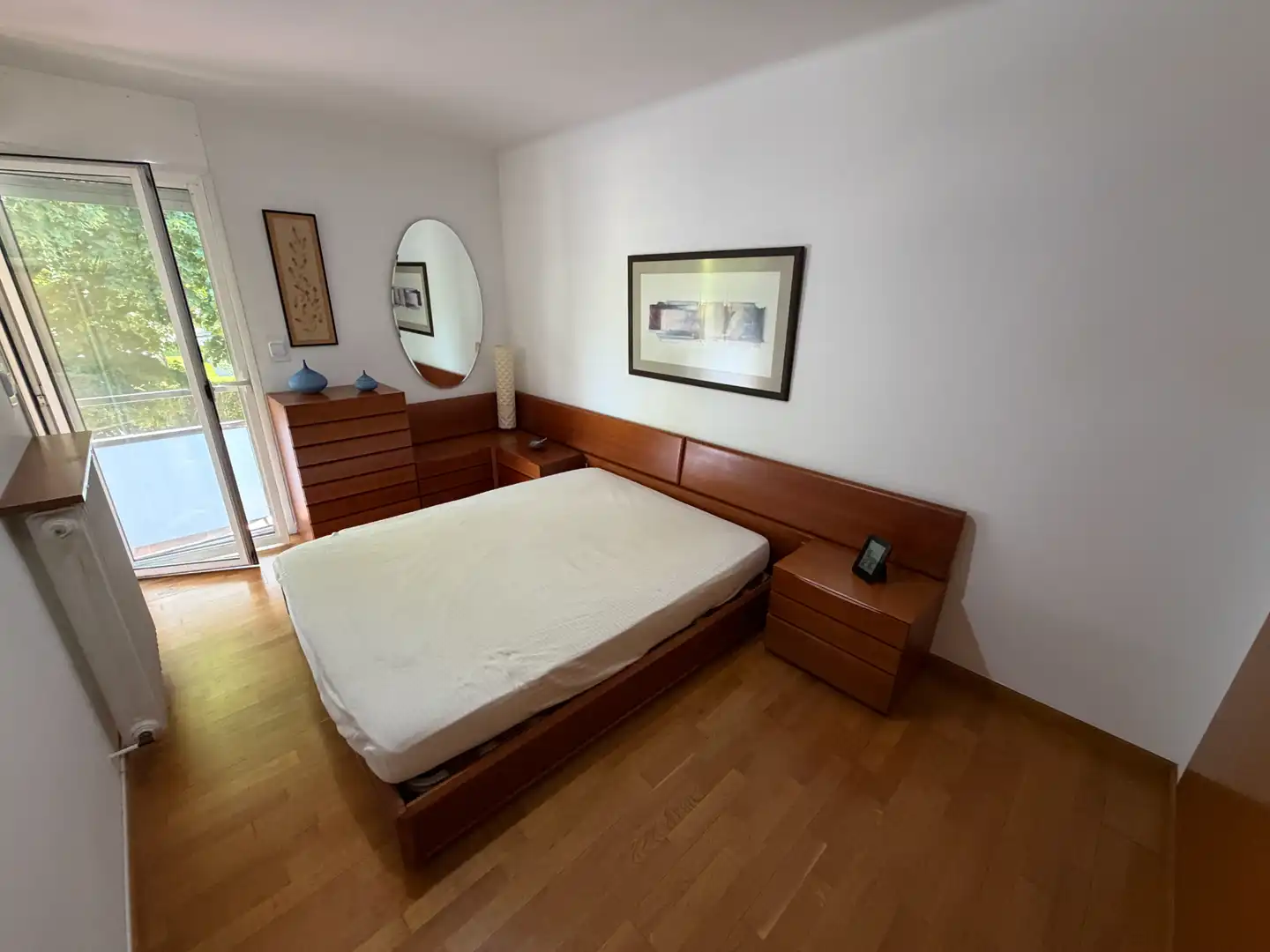 Habitación de Casa adosada en venta en Olot con Calefacción, Jardín privado y Balcón