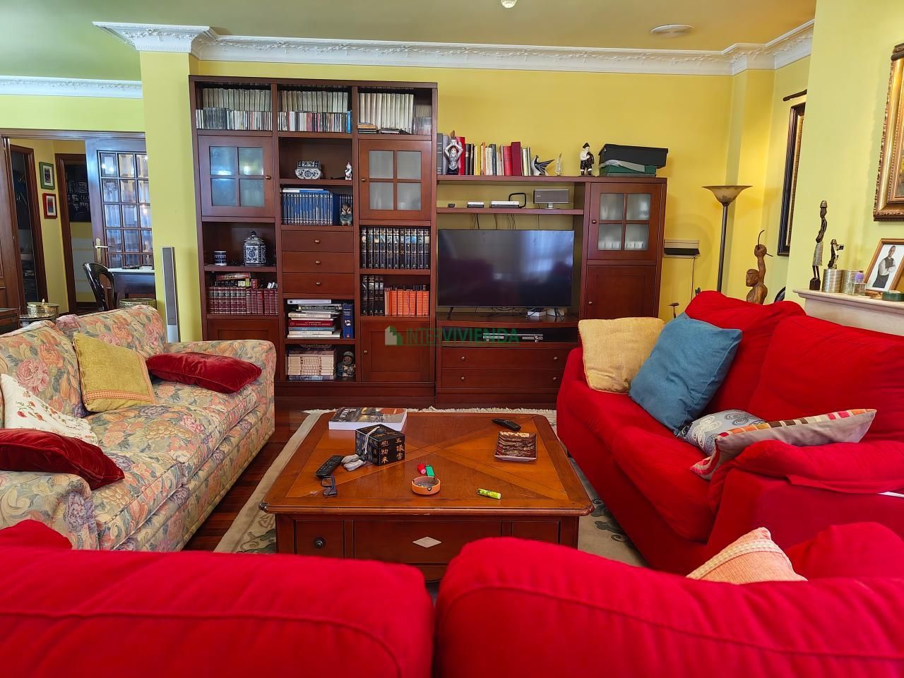 Sala d'estar de Pis en venda en Vigo  amb Calefacció, Parquet i Traster