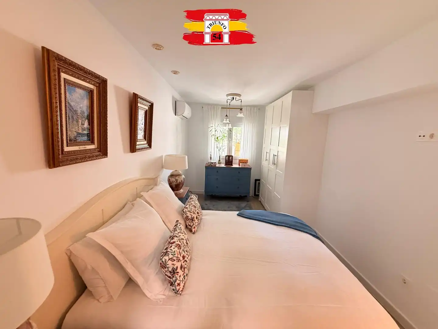 Schlafzimmer von Haus oder Chalet zum Verkauf in Pilar de la Horadada mit Klimaanlage, Privatgarten und Schwimmbad