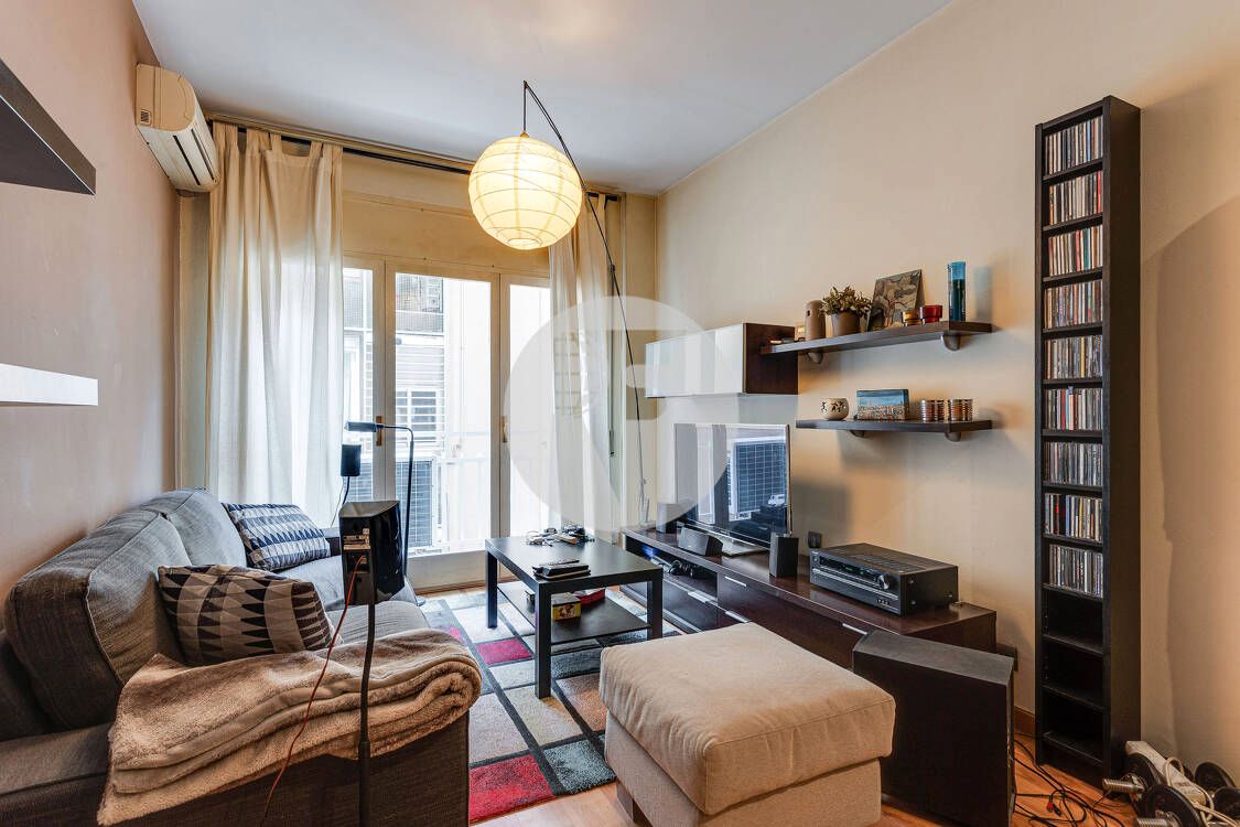 Sala d'estar de Pis en venda en  Barcelona Capital amb Aire condicionat, Calefacció i Balcó