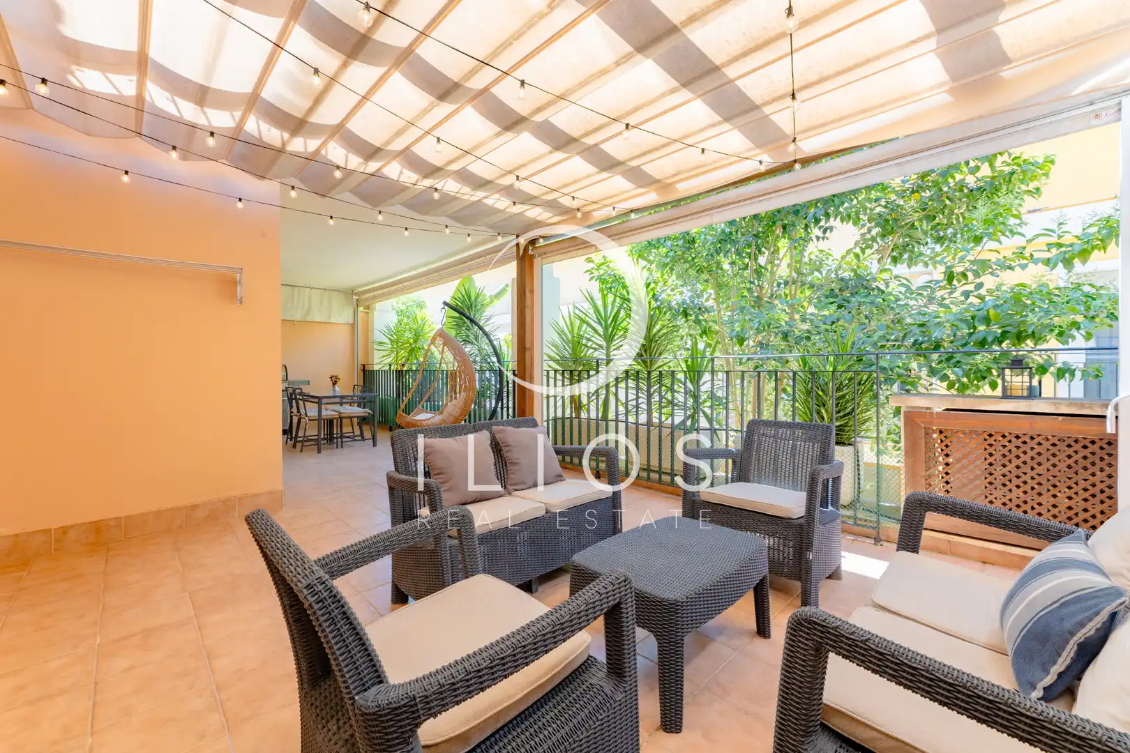 Terrasse von Wohnung zum Verkauf in Chiva mit Klimaanlage, Parkett und Terrasse