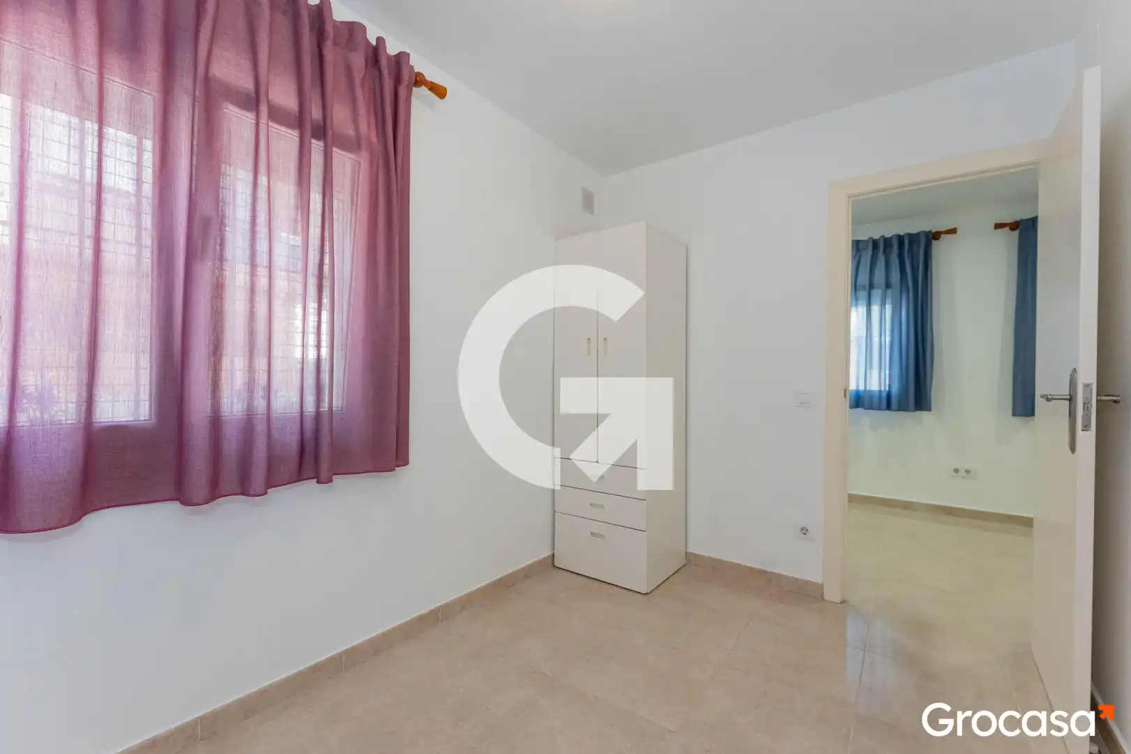 Bedroom of Flat for sale in Cornellà de Llobregat  with Air Conditioner and Oven