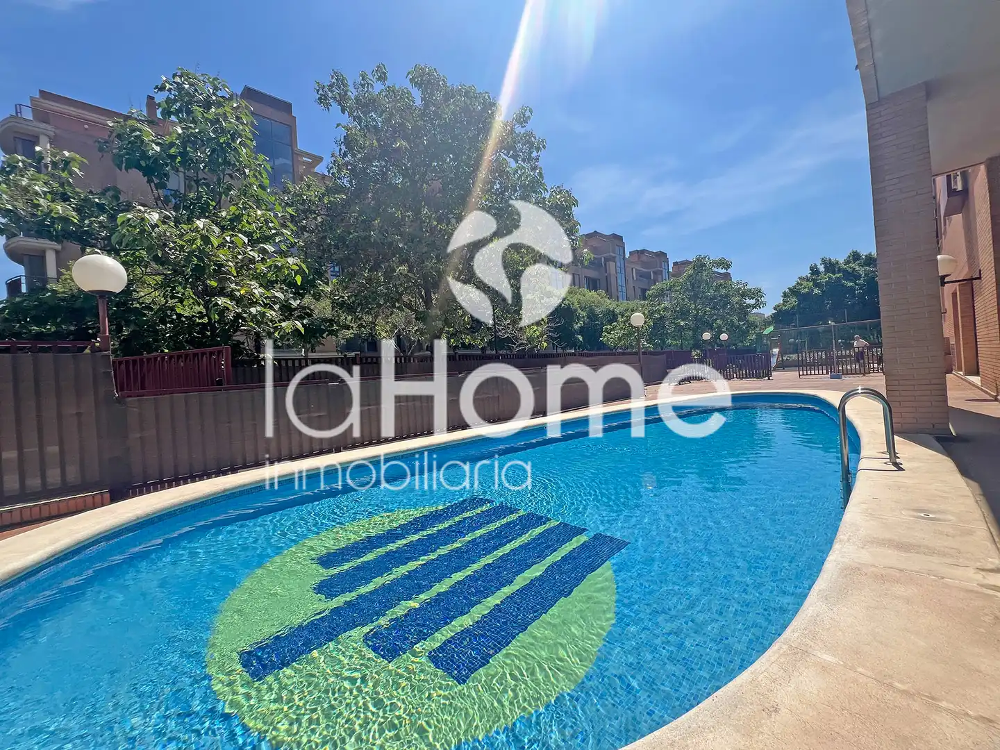 Flat with terrace for sale in Campanar