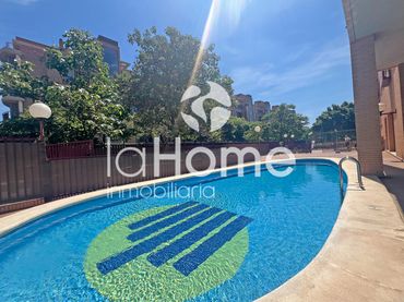 Piso con balcón en venta en Campanar
