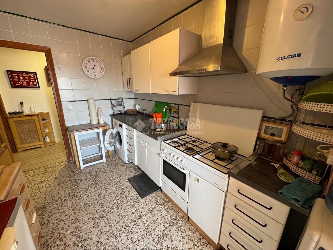 Kitchen of Flat for sale in Villatobas  with Heating