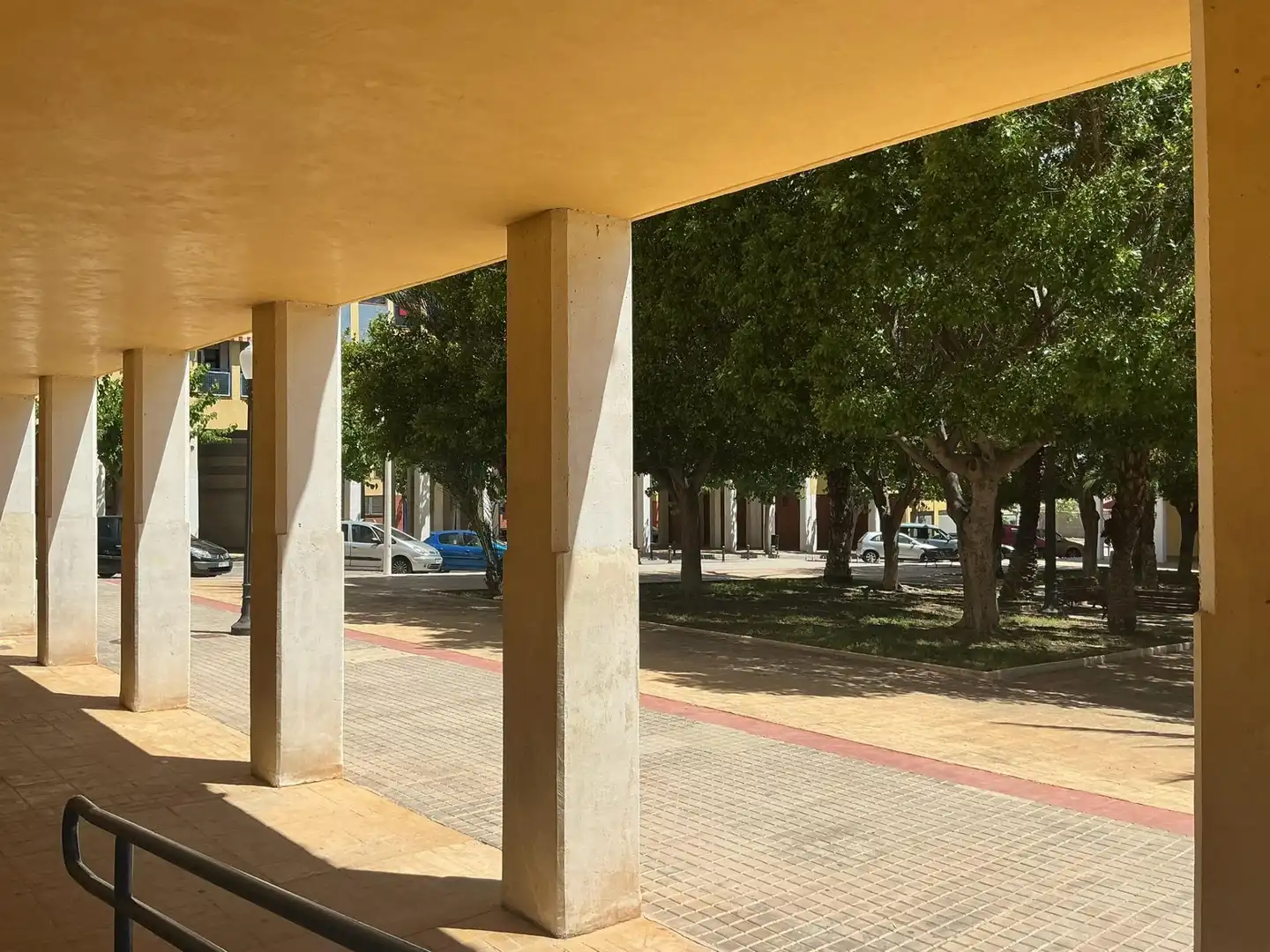 Vista exterior de Pis en venda en Elche / Elx amb Balcó