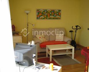 Living room of Attic to rent in Salamanca Capital  with Heating and Furnished