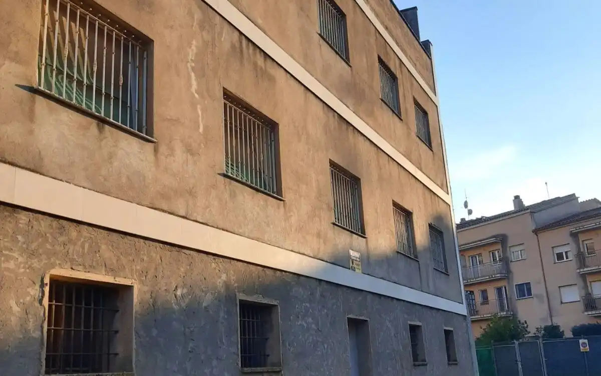 Vista exterior de Residencial en venta en Figueres