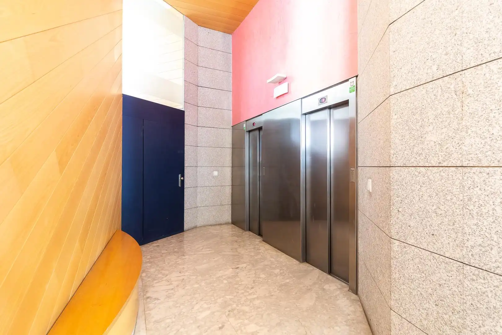 Flat for rent in Valencia  with Air Conditioner, Heating and Storage room