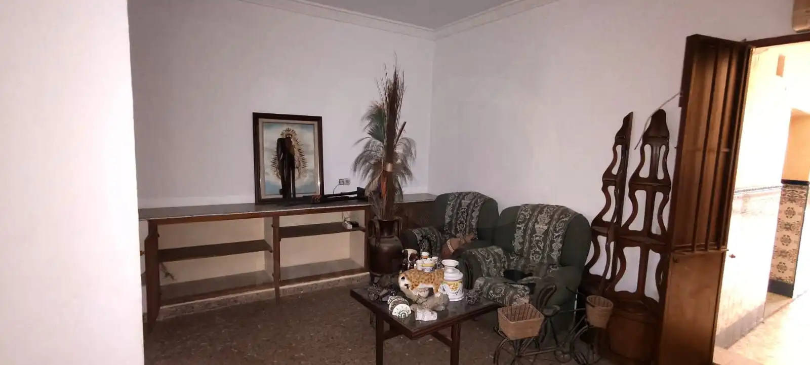 Sala d'estar de Finca rústica en venda en Lora del Río amb Aire condicionat i Calefacció