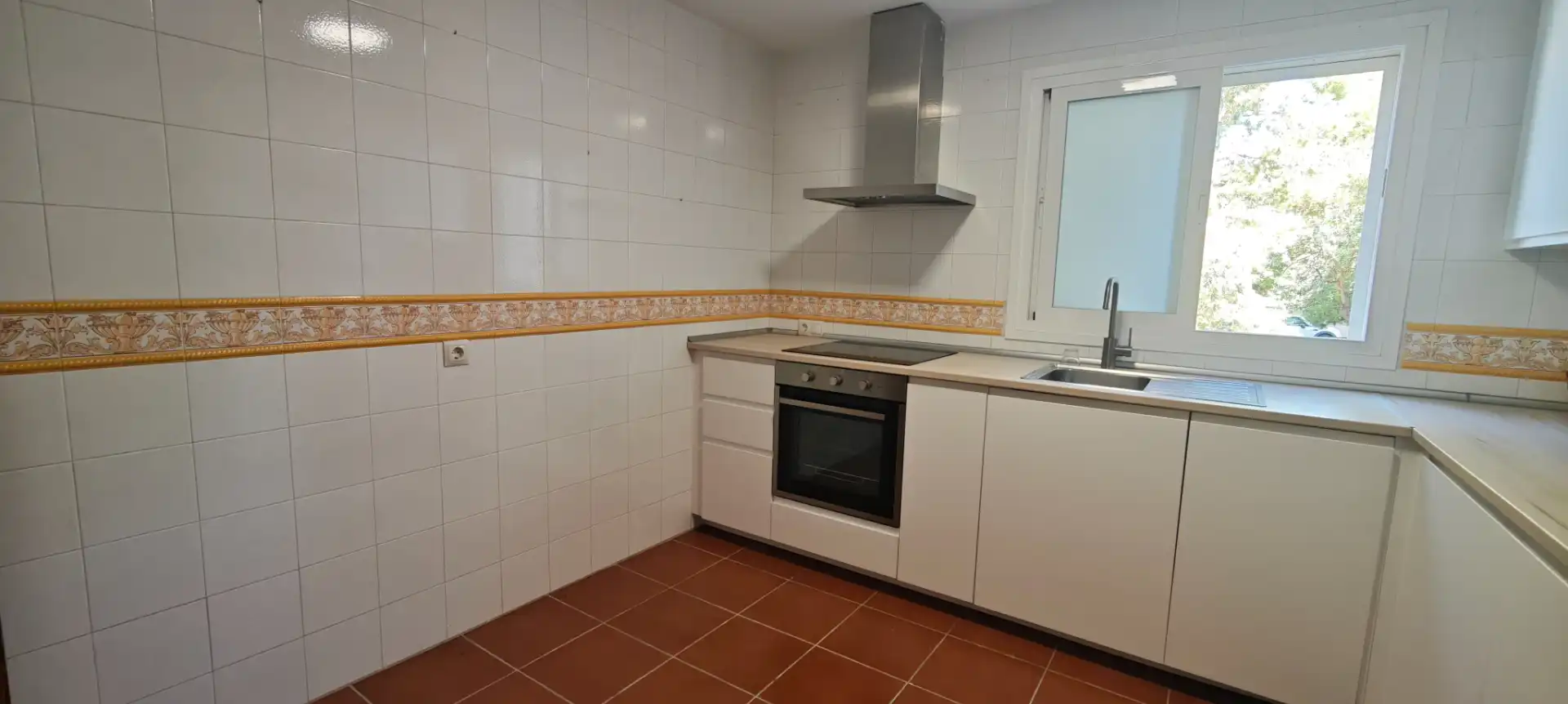 Cocina de Casa adosada de alquiler en Calvià con Aire acondicionado, Calefacción y Jardín privado