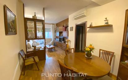 Living room of Flat for sale in  Barcelona Capital  with Air Conditioner, Heating and Balcony