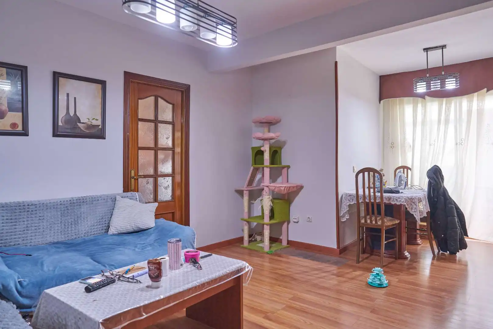 Sala d'estar de Pis en venda en Torrejón de Ardoz amb Calefacció, Terrassa i Moblat