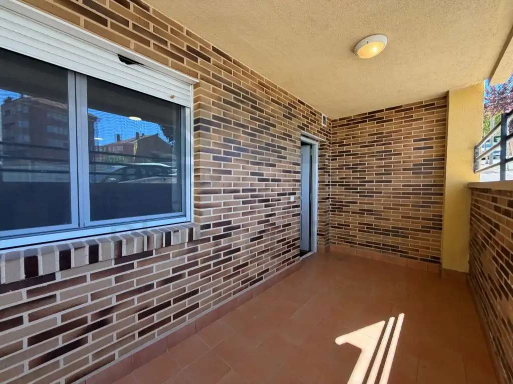 Local comercial en venda a Calle Luis Ortun, imagen 7
