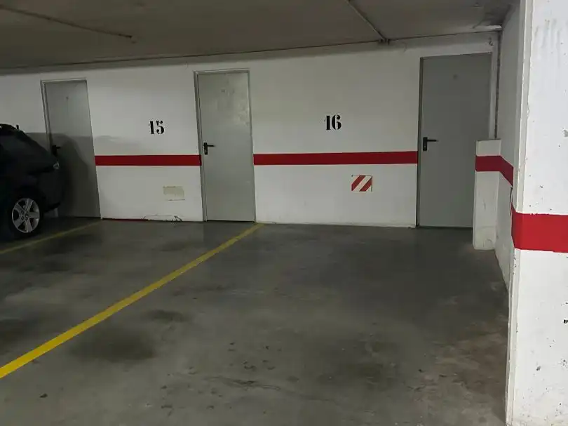 Parkplatz von Garage zur Miete in Tudela