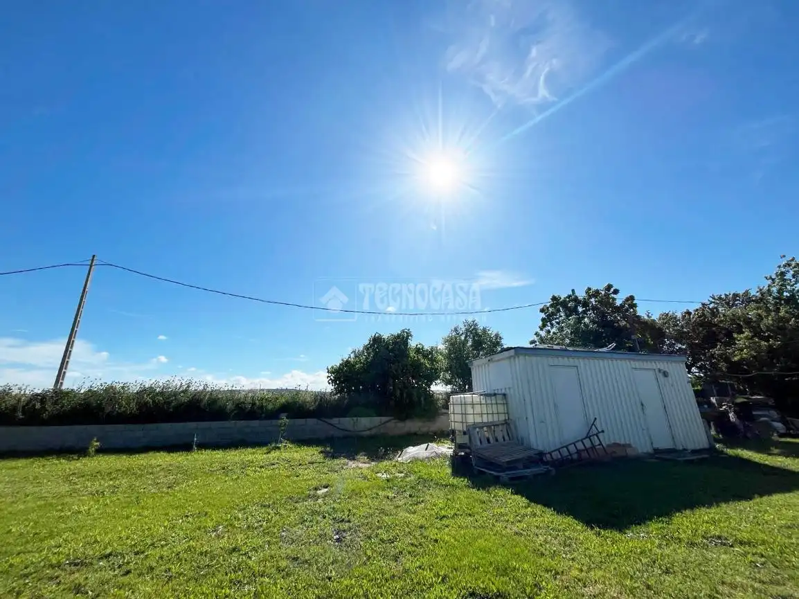 Country homes for sale in Zaragoza  with Storage room