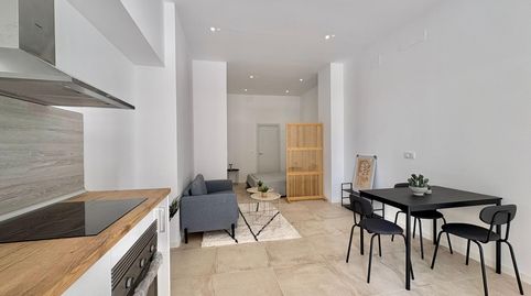 Foto 2 de Piso en venta en Calle Venegas, Suárez, Málaga Capital