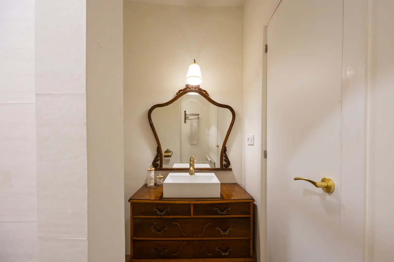 Baño de Casa o chalet en venta en El Puente del Arzobispo con Aire acondicionado, Calefacción y Jardín privado