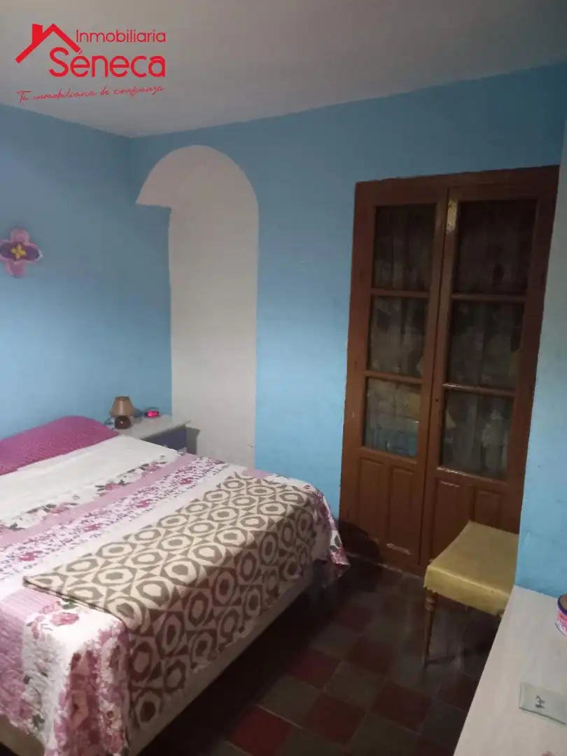Dormitori de Casa adosada en venda en Córdoba amb Aire condicionat