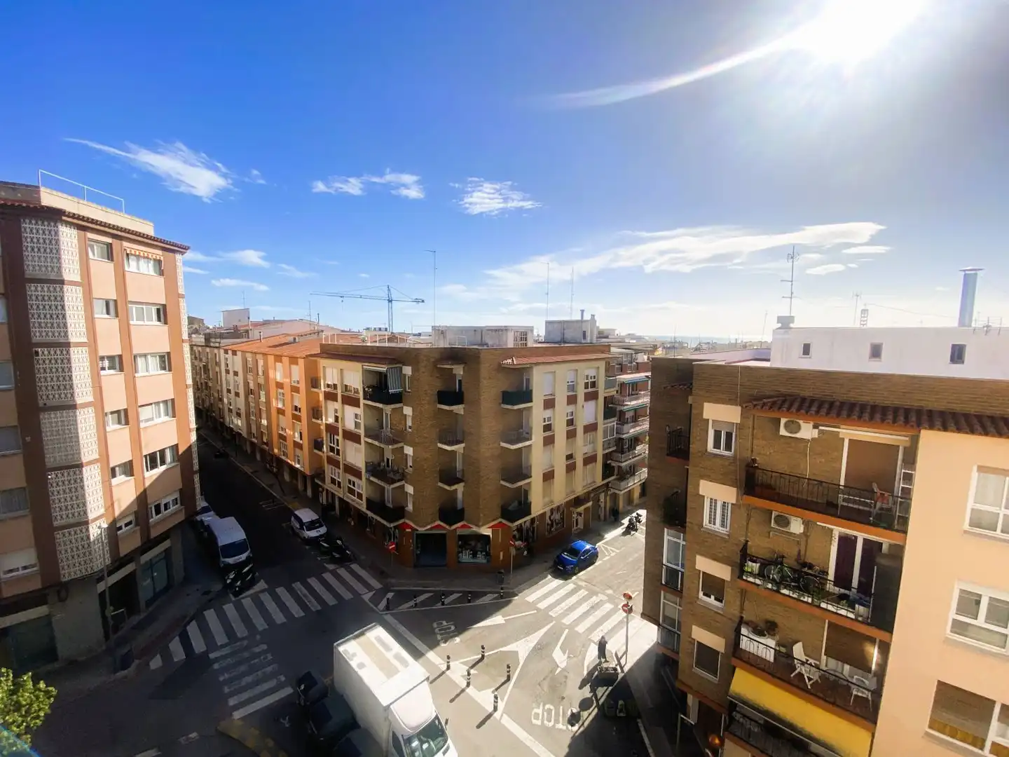 Piso con terraza en venta en Lluis Companys