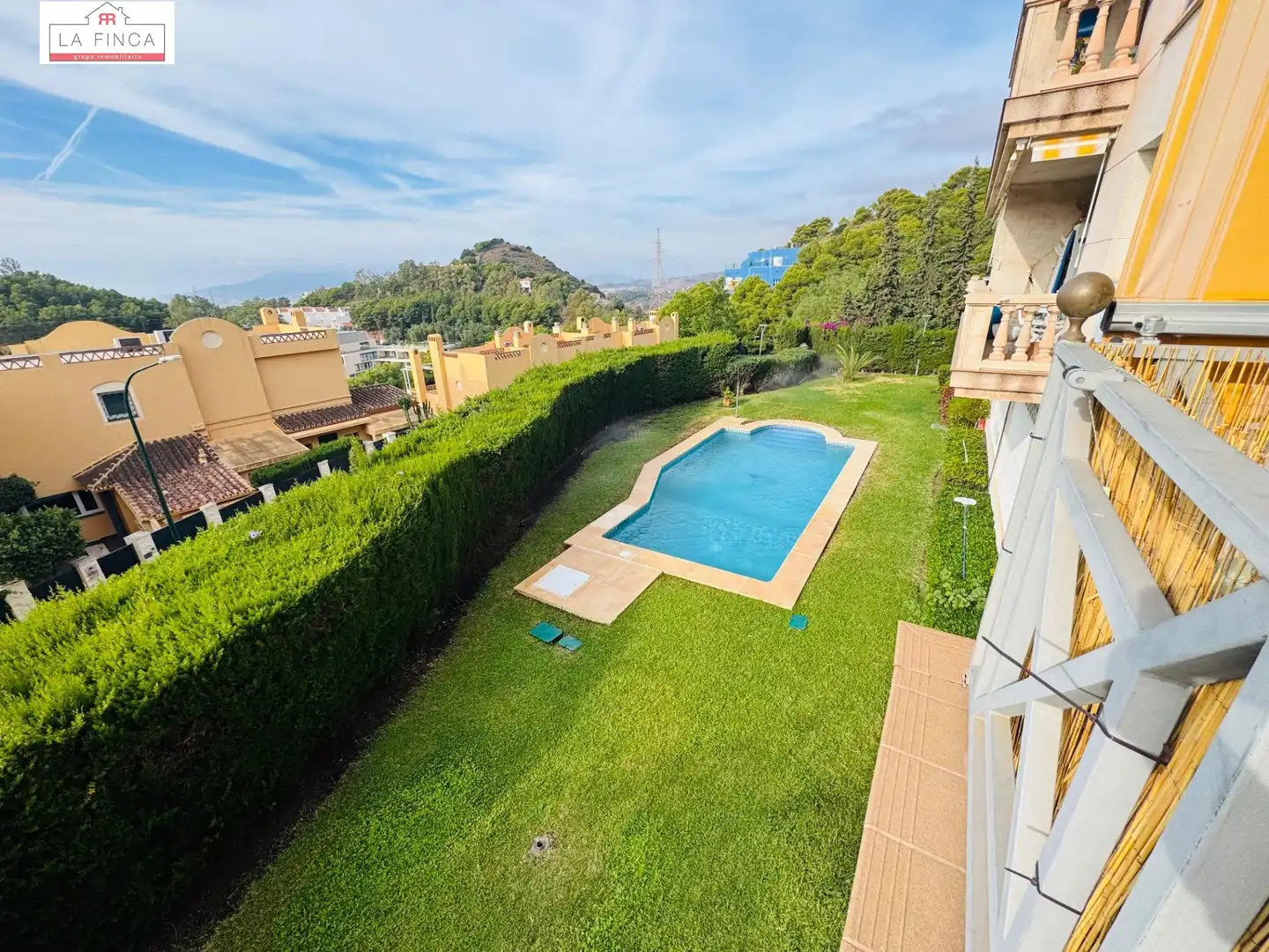 Swimming pool of Flat for sale in Este