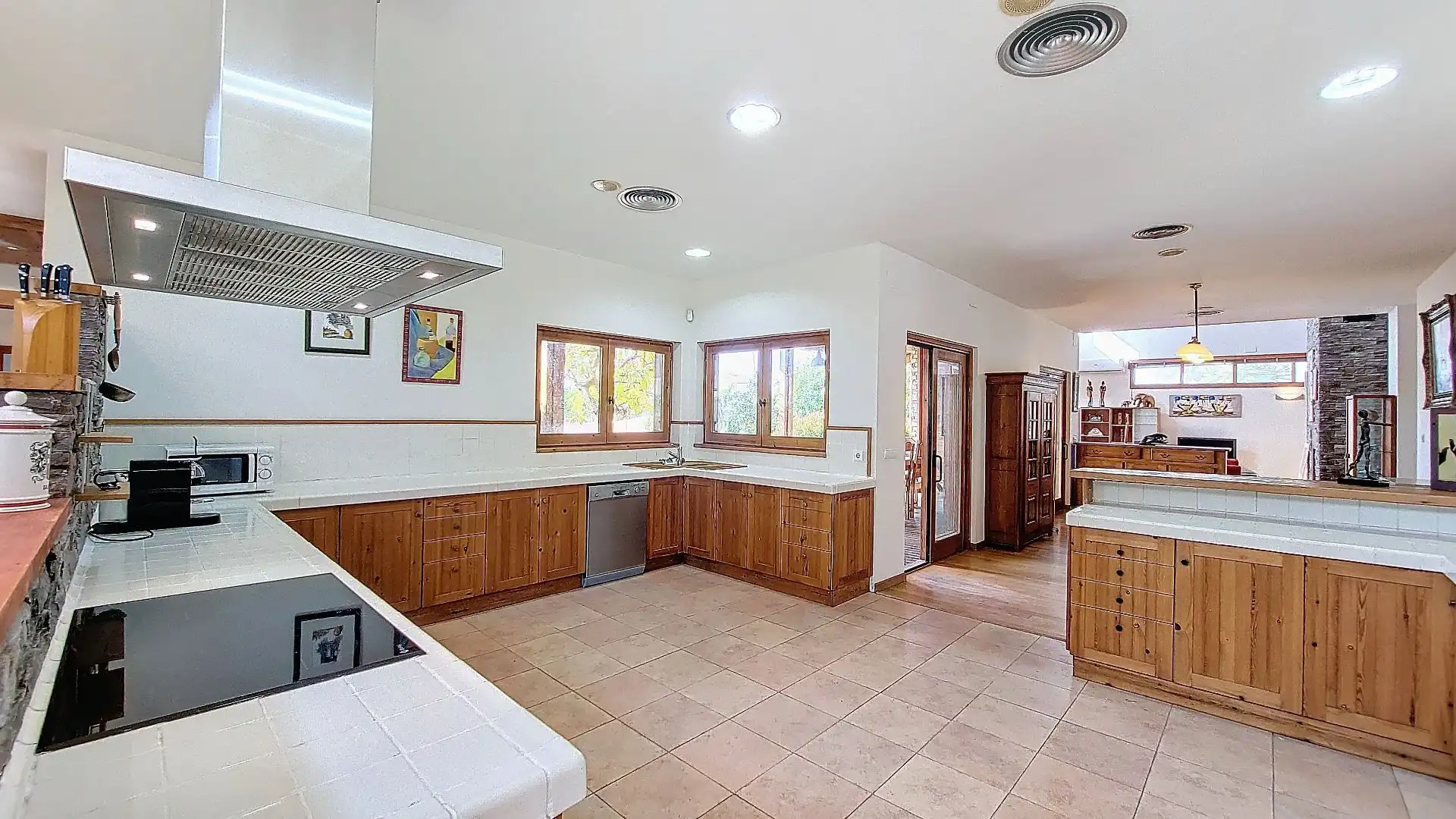 Cocina de Casa o chalet en venta en Calafell con Aire acondicionado, Calefacción y Jardín privado