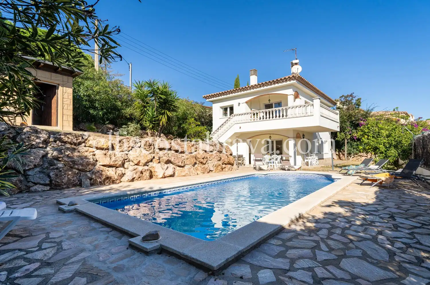 Casa con piscina en venta en Passatge Vall de Bianya, imagen 2