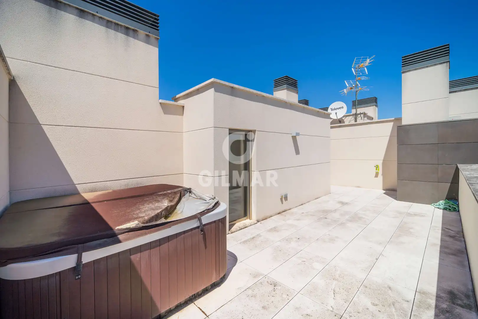 Exterior view of Duplexes for sale in Pozuelo de Alarcón  with Heating, Private garden and Storage room