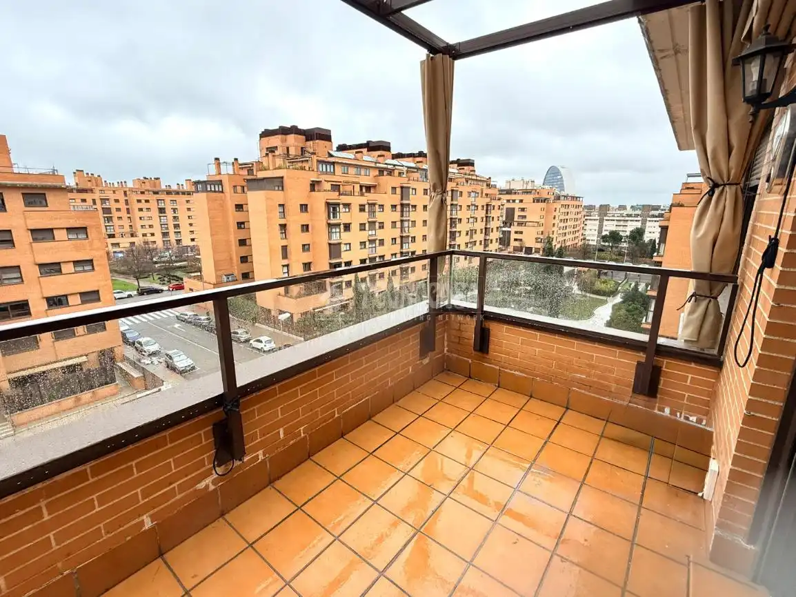 Terraza de Piso en venta en Madrid con Calefacción