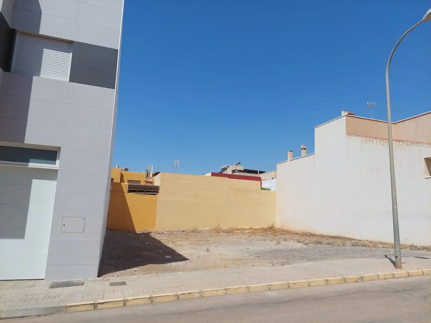 Terreno residenziale in vendita a El Ejido Ciudad