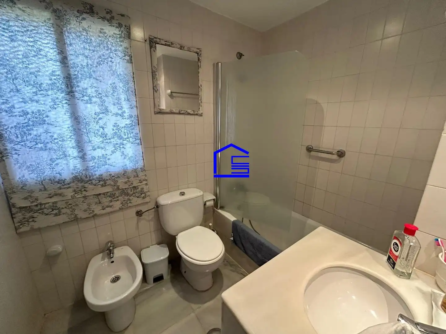 Baño de Casa o chalet de alquiler en El Puerto de Santa María con Aire acondicionado, Calefacción y Jardín privado