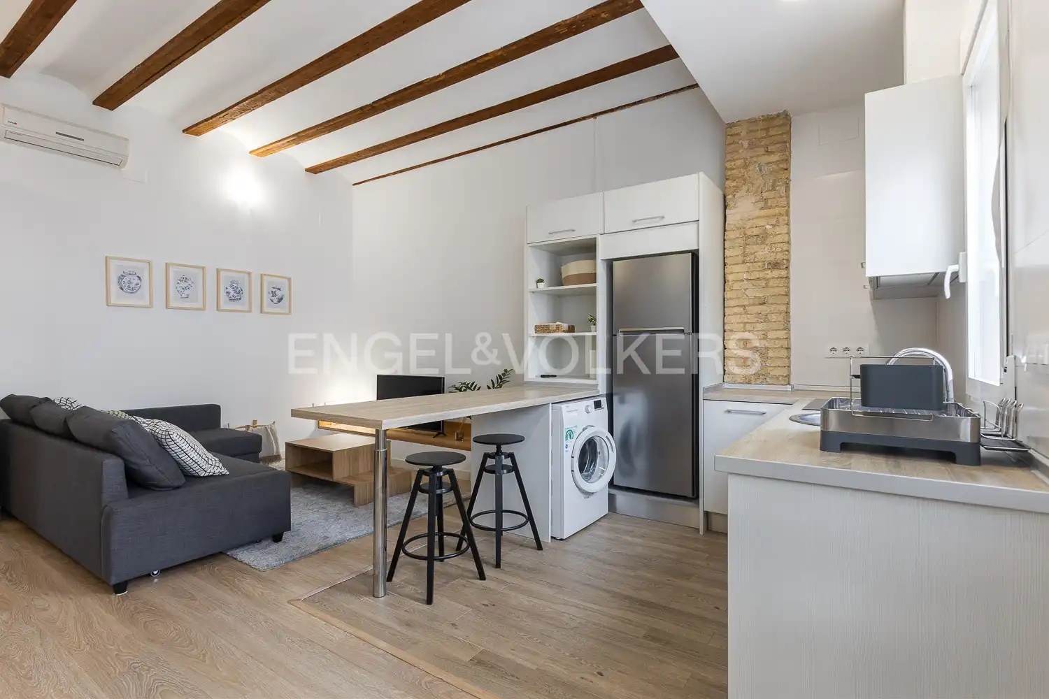Kitchen of Flat for rent in Valencia  with Air Conditioner, Heating and Parquet flooring