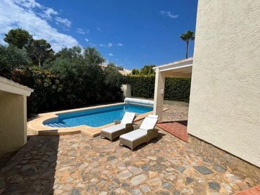 Adossat amb piscina de lloguer a Altea ciudad