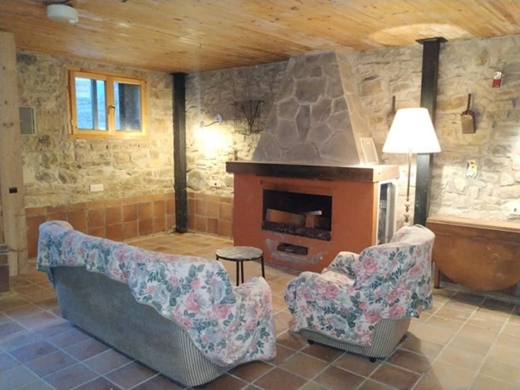 Living room of Single-family semi-detached for sale in Pineda de la Sierra  with Heating