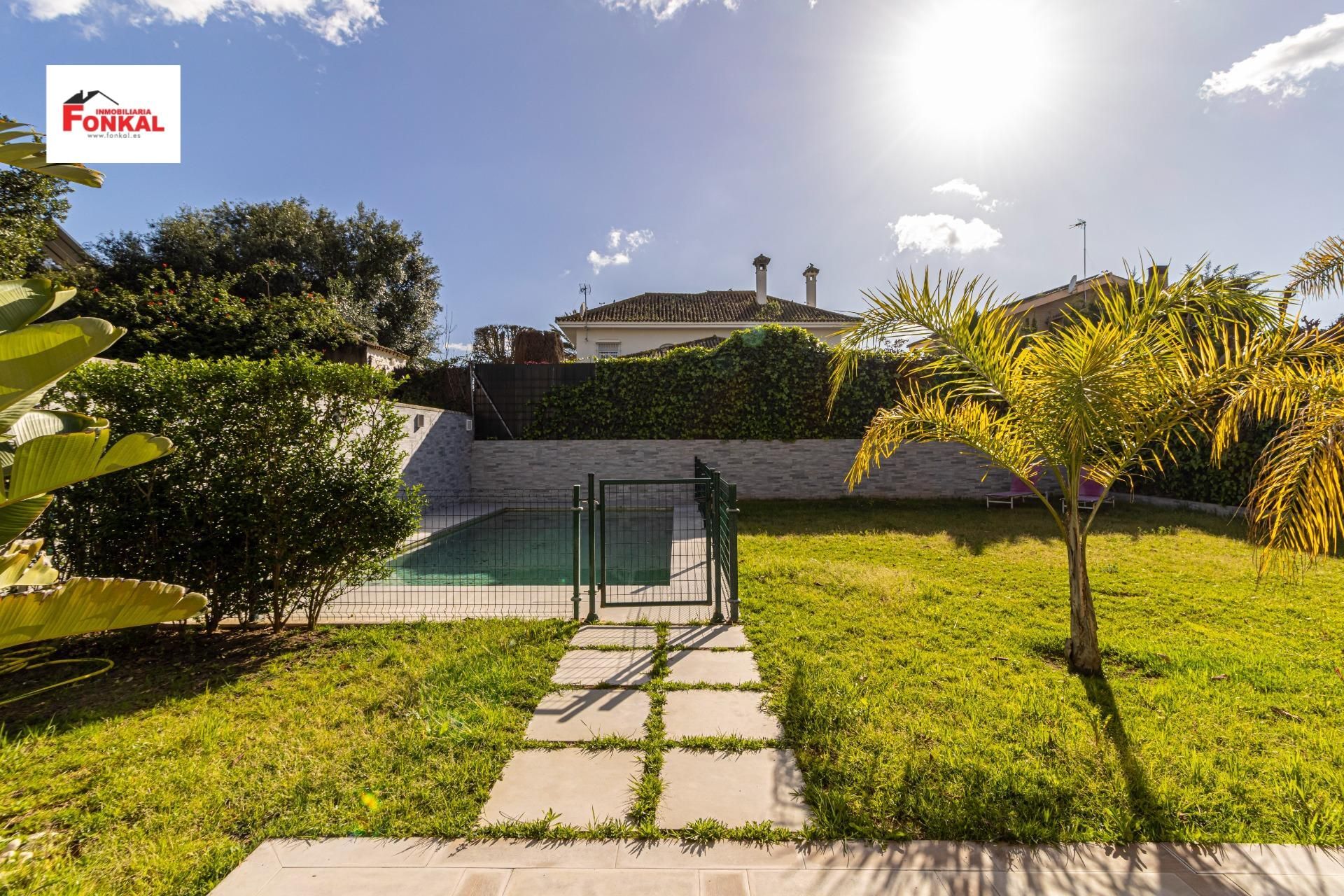 Piscina de Casa o xalet en venda en Jerez de la Frontera amb Aire condicionat, Jardí privat i Traster