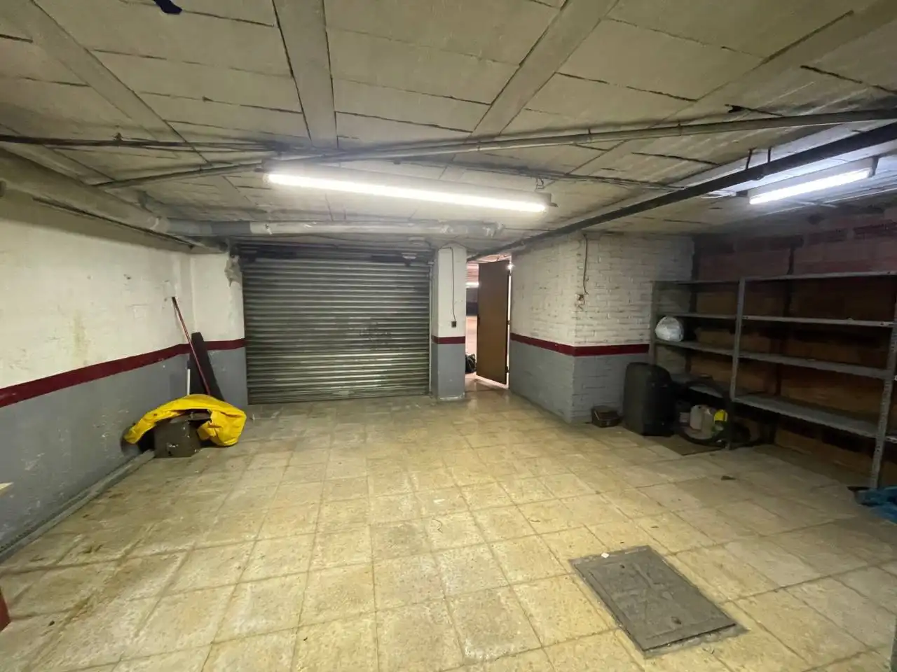 Garage zum Verkauf in Vic