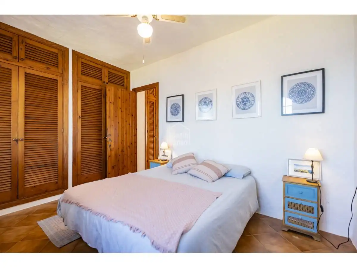 Dormitori de Apartament en venda en Es Mercadal amb Jardí privat, Terrassa i Moblat