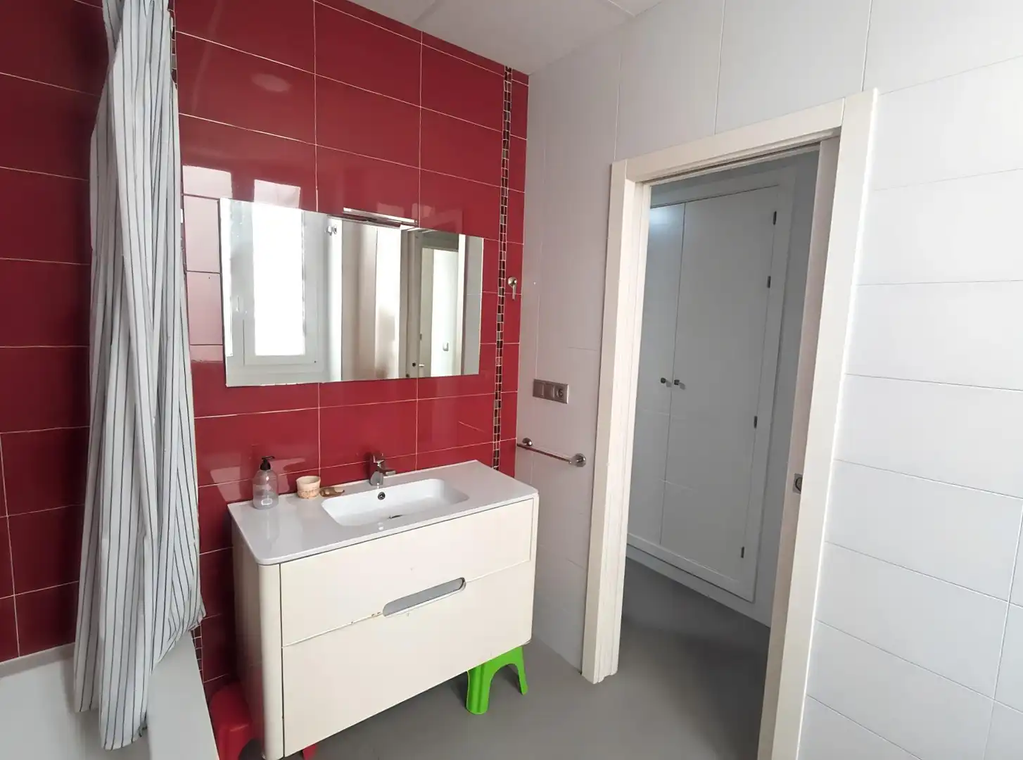 Baño de Piso en venta en Cádiz con Aire acondicionado, Trastero y Amueblado