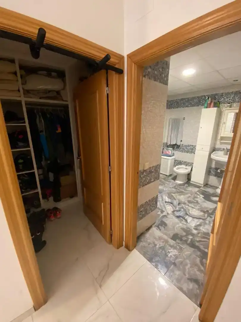 Bany de Casa adosada en venda en Valdeganga amb Balcó