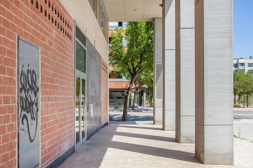 Vista exterior de Local en venta en Zaragoza