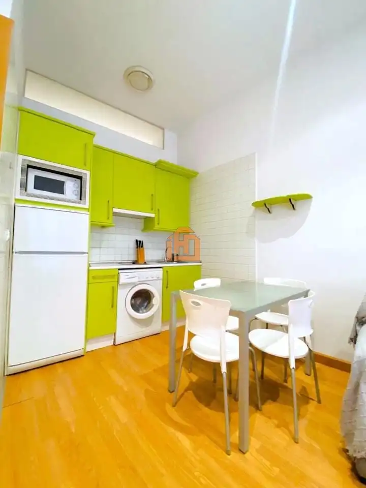 Apartament de lloguer a Calle Cascaleria, Casco Antiguo