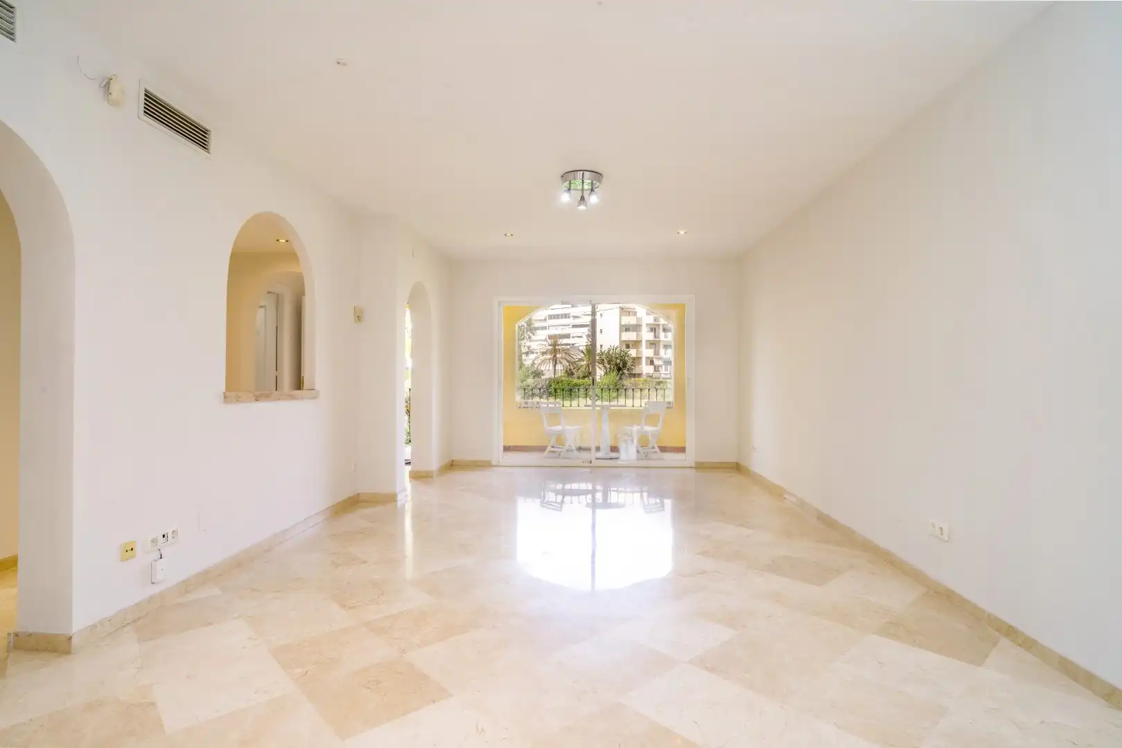 Apartament amb piscina en venda a San Pedro de Alcántara, imagen 7