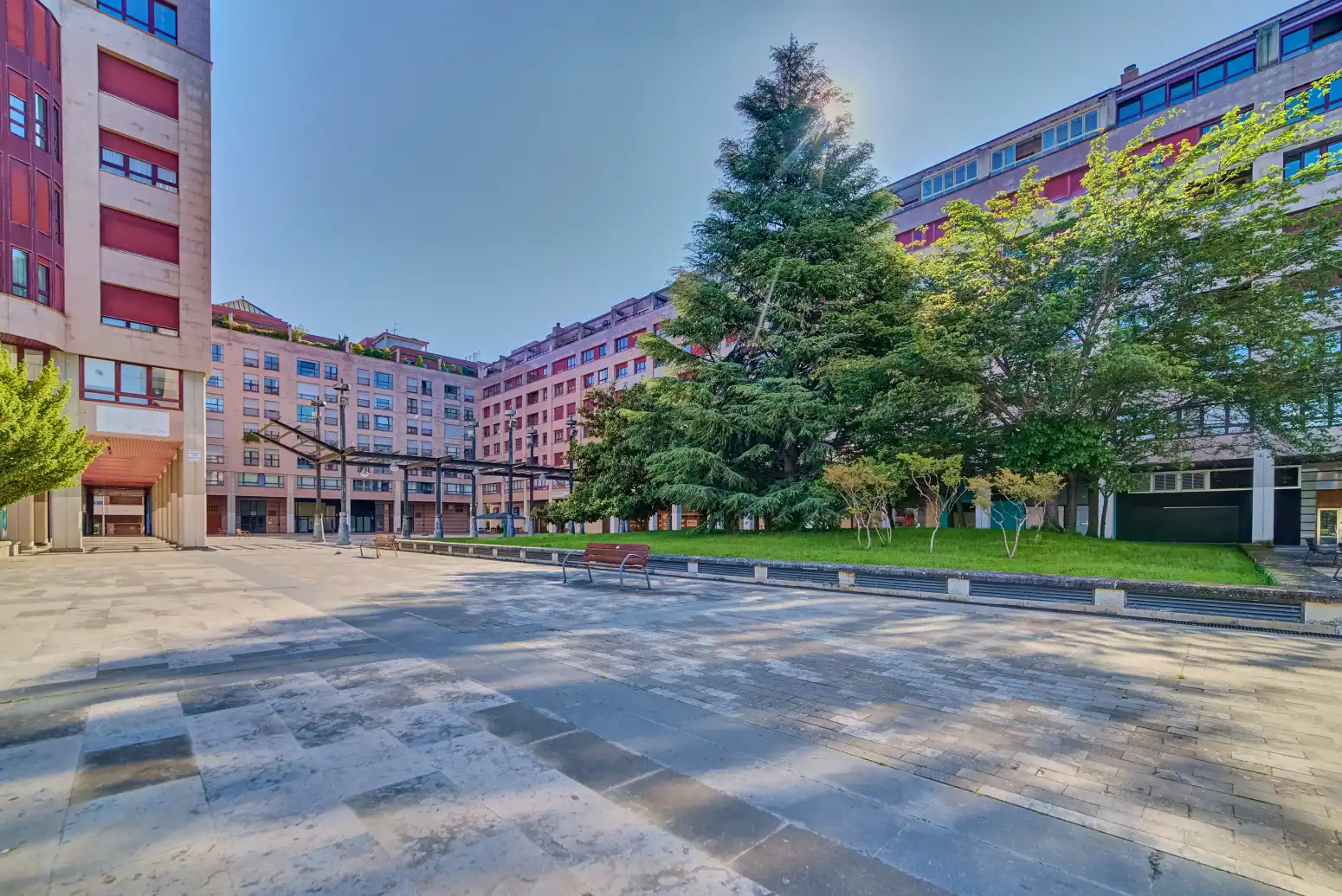 Vista exterior de Piso en venta en  Pamplona / Iruña con Calefacción, Parquet y Terraza