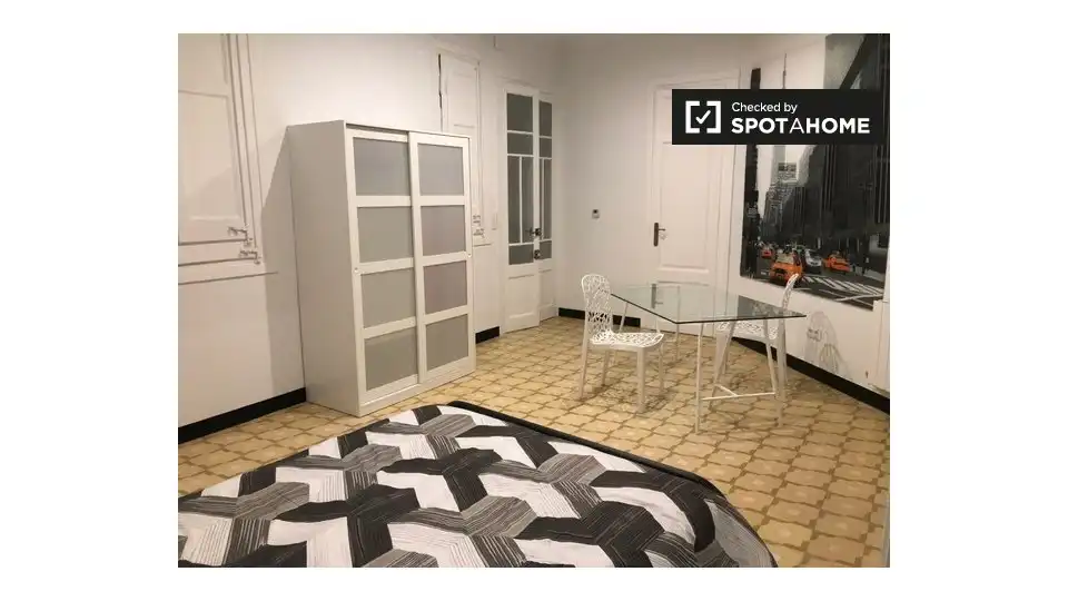 Habitación de Piso para compartir en Barcelona con Aire acondicionado, Calefacción y Amueblado