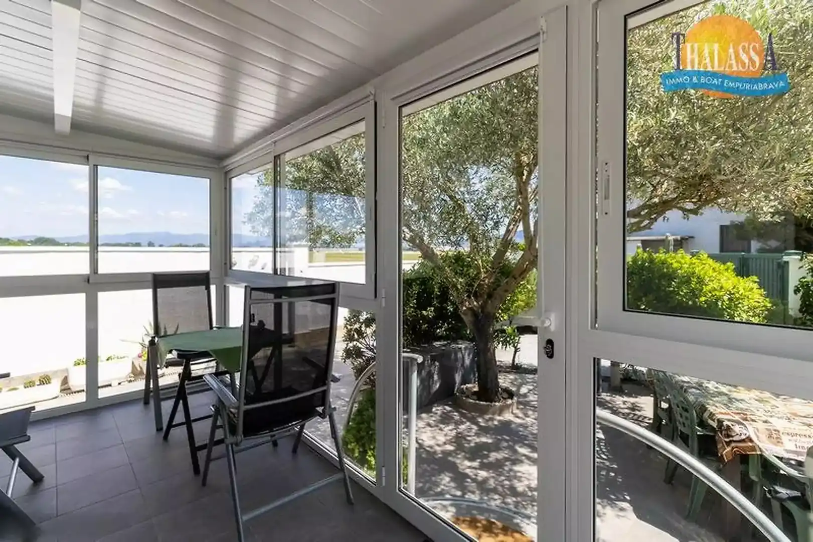 Terrace of Houses for sale in Empuriabrava  with Air Conditioner and Furnished