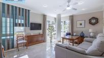 Living room of Flat for sale in  Granada Capital  with Heating and Balcony