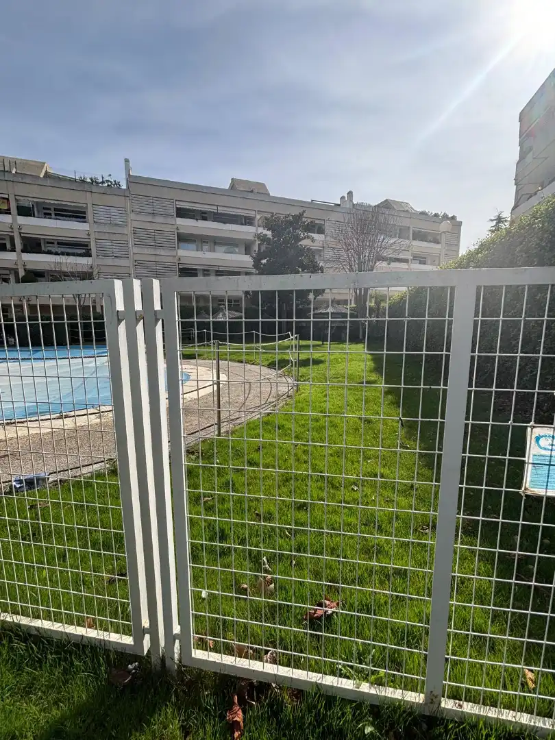 Jardín de Planta baja en venta en Pozuelo de Alarcón con Calefacción, Terraza y Horno